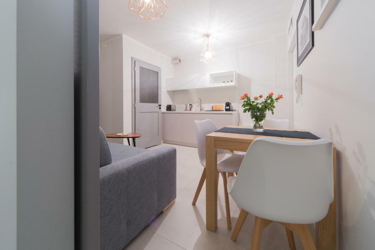 M6 Main Square Stylish One Bedroom Apartment